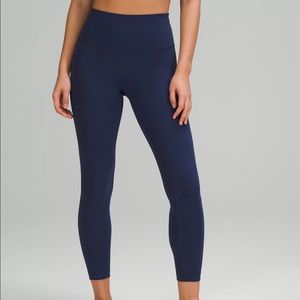 LULULEMON HIGH RISE SUPER SOFT LEGGINGS SIZE 8!!! V soft n comfy just don’t fit!